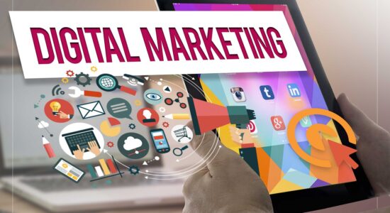 Métiers_du_marketing_et_révolution_numérique_:_quelles_opportunités_pour_les_professionnels_de_demain_?