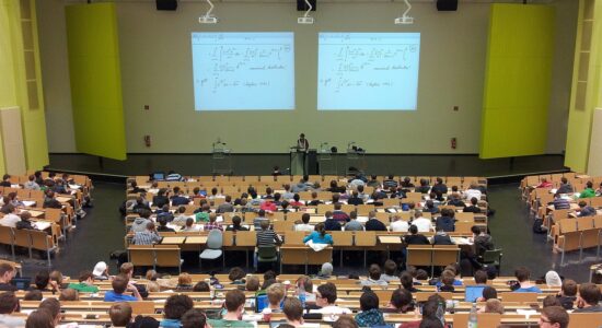 Pourquoi_organiser_votre_séminaire_d_entreprise_à_Lyon_?