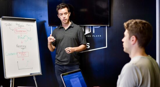 Votre_guide_vers_une_carrière_en_marketing_:_stratégies_gagnantes_et_innovation